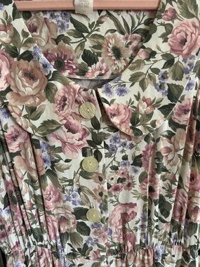 Floral Button-Front Sleeveless Dress with Peter Pan Collar Beautiful Buttons 14